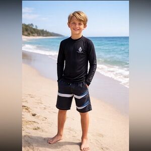 Volcom Youth Large UPF 50 Rash Guard Surf Shirt Black Long Sleeve Swim Top